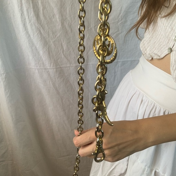 Vintage gold moon and star chain belt - Picture 5 of 7